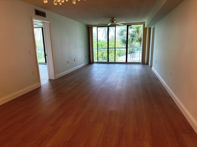 Photo - 2601 Village Blvd Unit 301