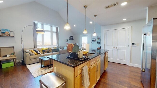 Photo - 1501 Commonwealth Ave Unit PH1