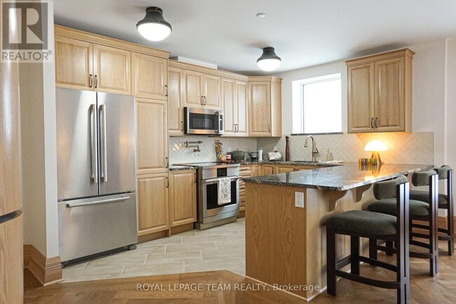 Photo - 1050 Canadian Shield Ave Unit 343