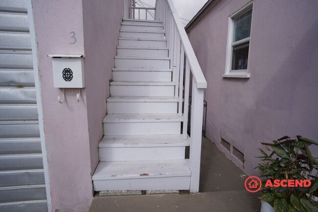 Photo - 2301 Olympic Dr Unit 3