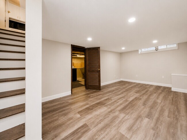 311 Milton Ct