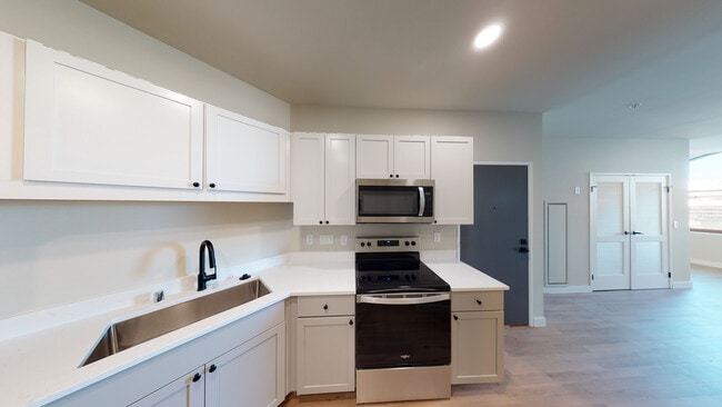 Photo - Playbill Flats