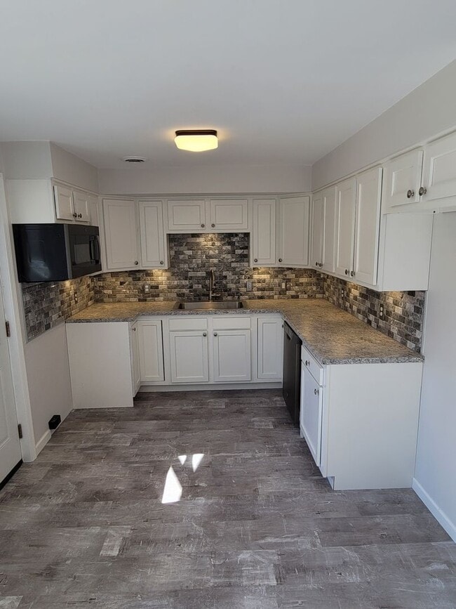 Photo - 505 7th Ave