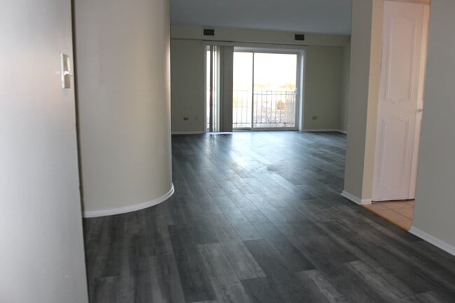 Photo - 4500 Beau Monde Dr Unidad 400