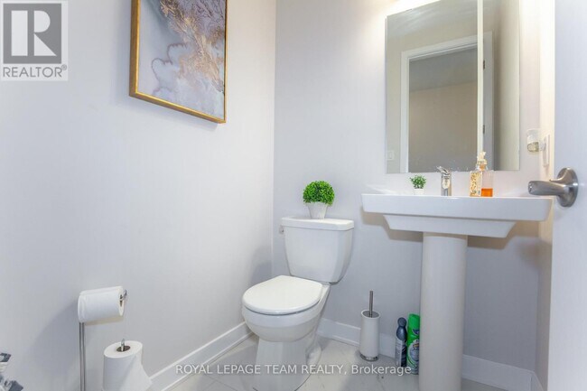 Photo - 1021 Cottontail Walk