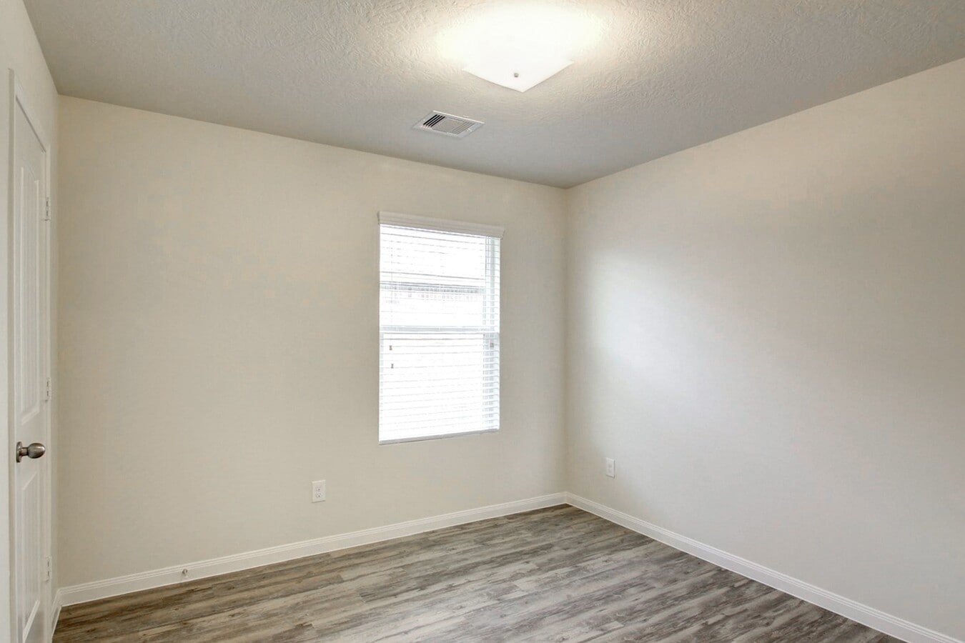 Photo - 6127 Dawn Misty Ln