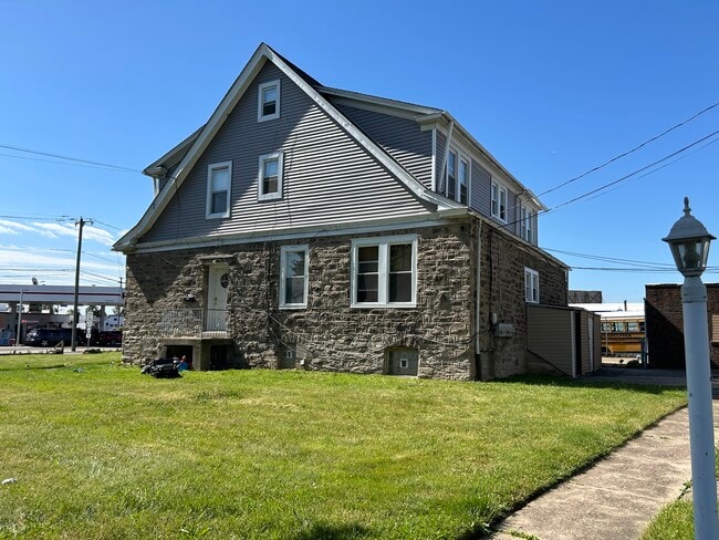 Photo - 6370 Oxford Ave Unidad B