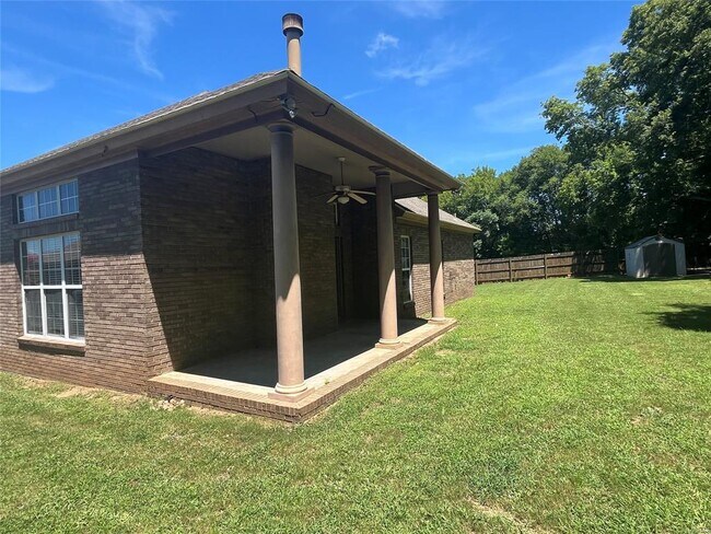 Photo - 1966 Chancellor Ridge Rd