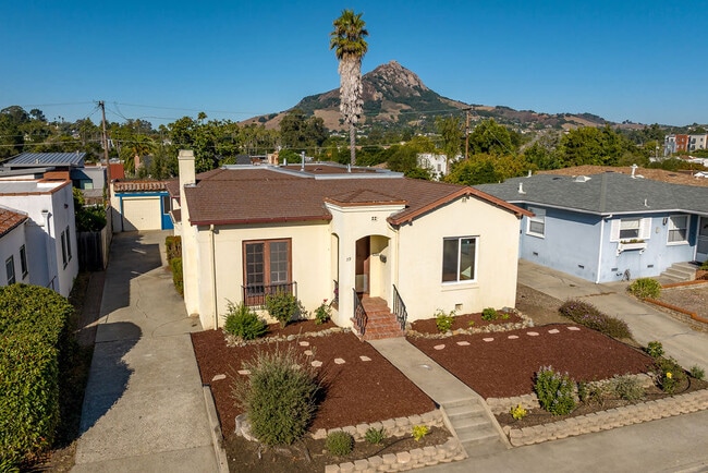 So much charm - 59 Chorro St Unit Main
