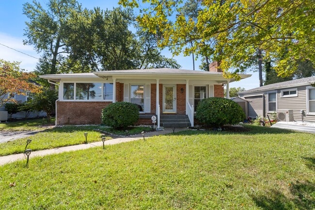Building Photo - 627 Walnut Ave Rental
