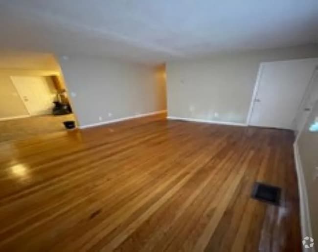 Building Photo - 857 Fairburn Rd NW Rental