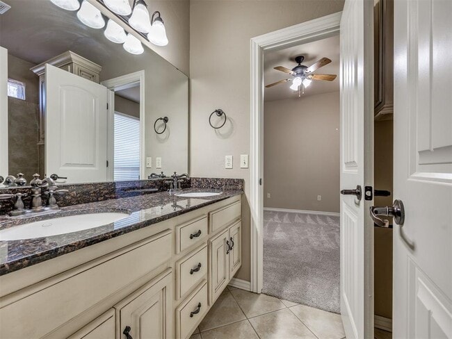 Photo - 3117 Summit Crossing Pkwy