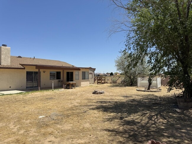 Photo - 9312 Fir Ave