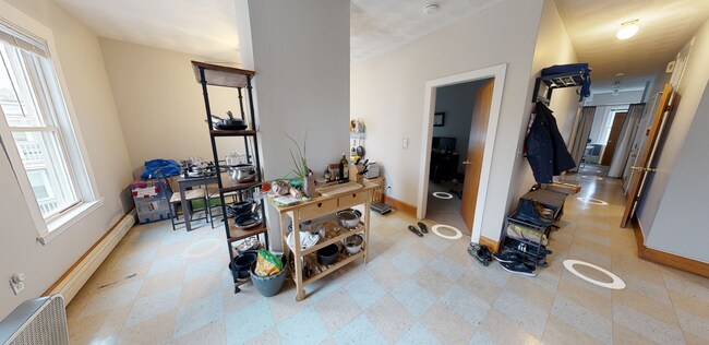 Photo - 17 Portsmouth St Unit 2