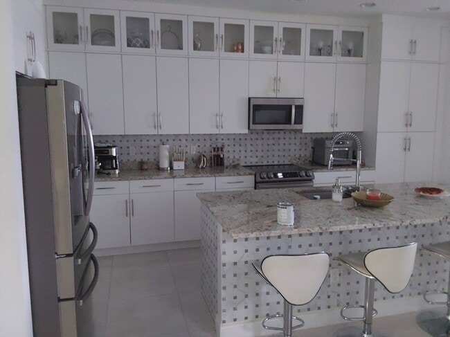 Building Photo - 4834 Sand Dollar Dr