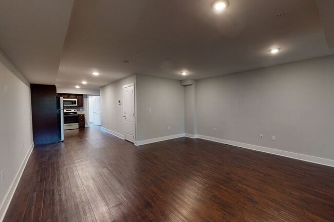 Building Photo - 522 N Preston St Unit 3