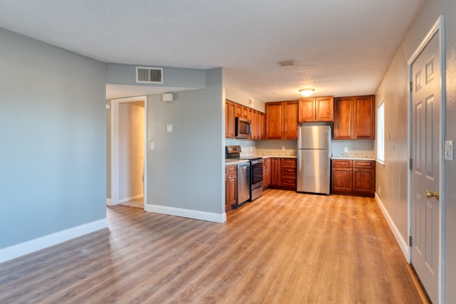 Photo - 11912 Indian School Rd NE Unidad APT 8