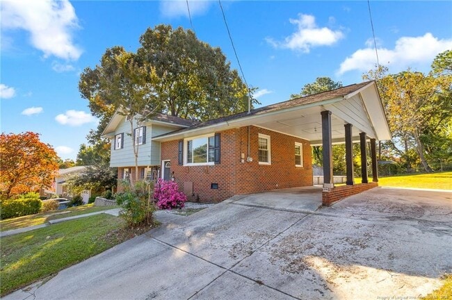 Photo - 1440 Marlborough Rd