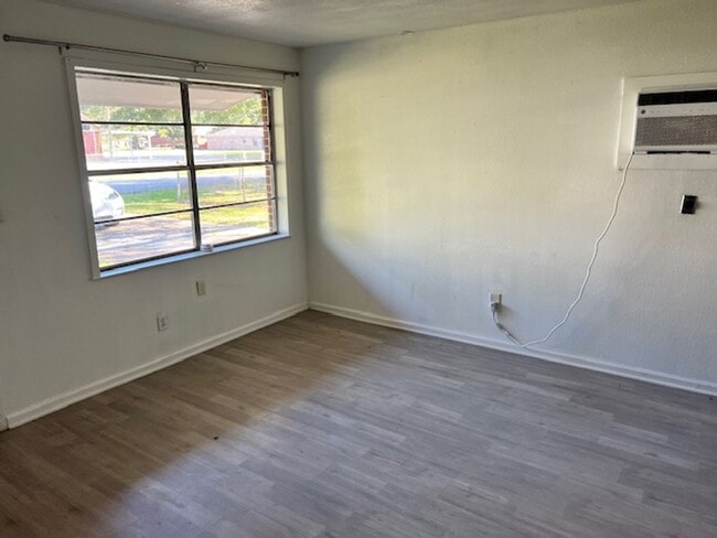 Photo - 3 bedroom rental