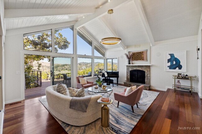 Photo - 136 Reed Blvd