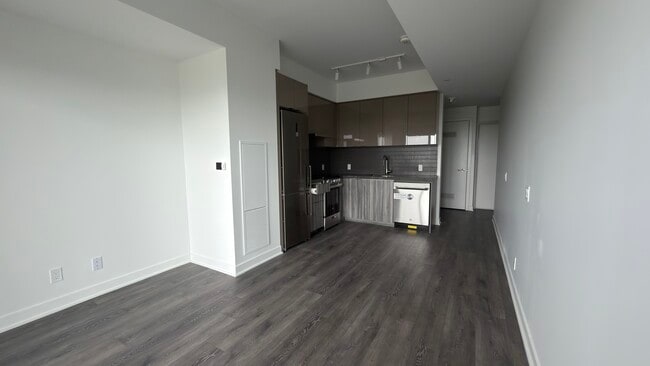 Photo - 1016-6 Flavelle Trail Unit 1016