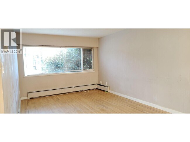 Photo - 6709 Sussex Ave Unit 101