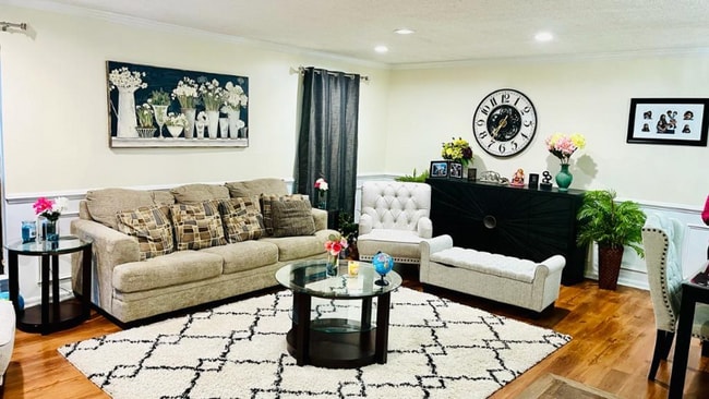 Building Photo - 3906 Cricket Cir