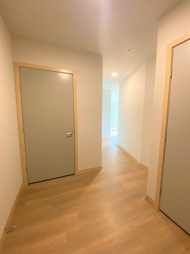Zephyr Apartments