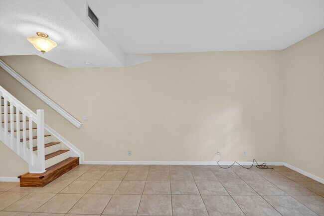 Photo - 2947 Hope Valley St Unit 205