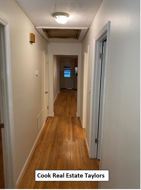 Photo - 1 Wood Circle