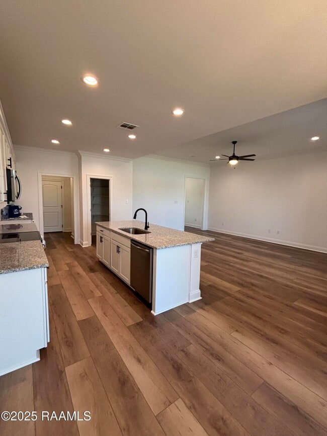 Photo - 206 Yellowfin Ln
