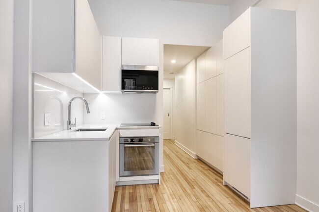 Photo - Mountain Place Apartments