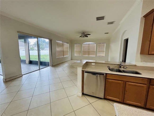 Photo - 1642 Chandelle Ln