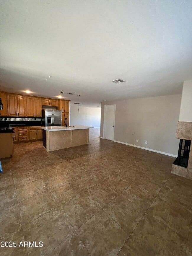 Photo - 233 E Huntington Dr