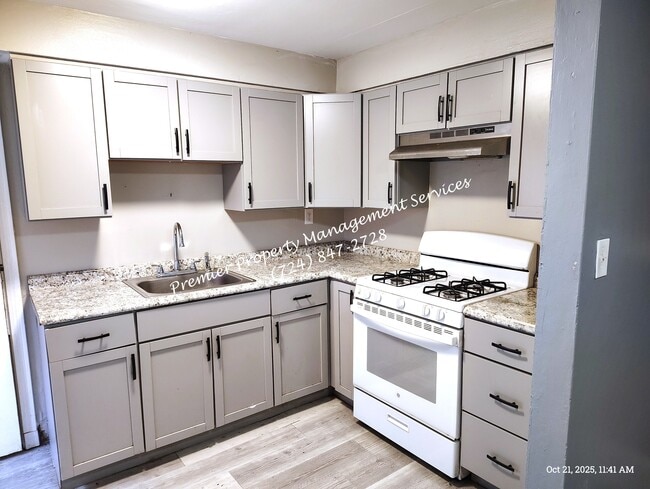 Photo - 2051 Broadhead Fording Rd