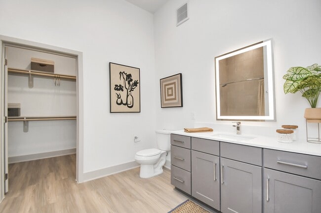 Photo - 1617 Enid St Unit 281