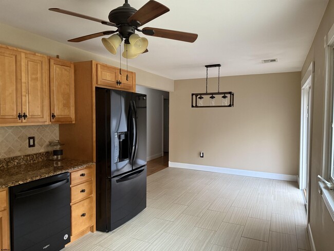 Photo - 712 S 4th Ave