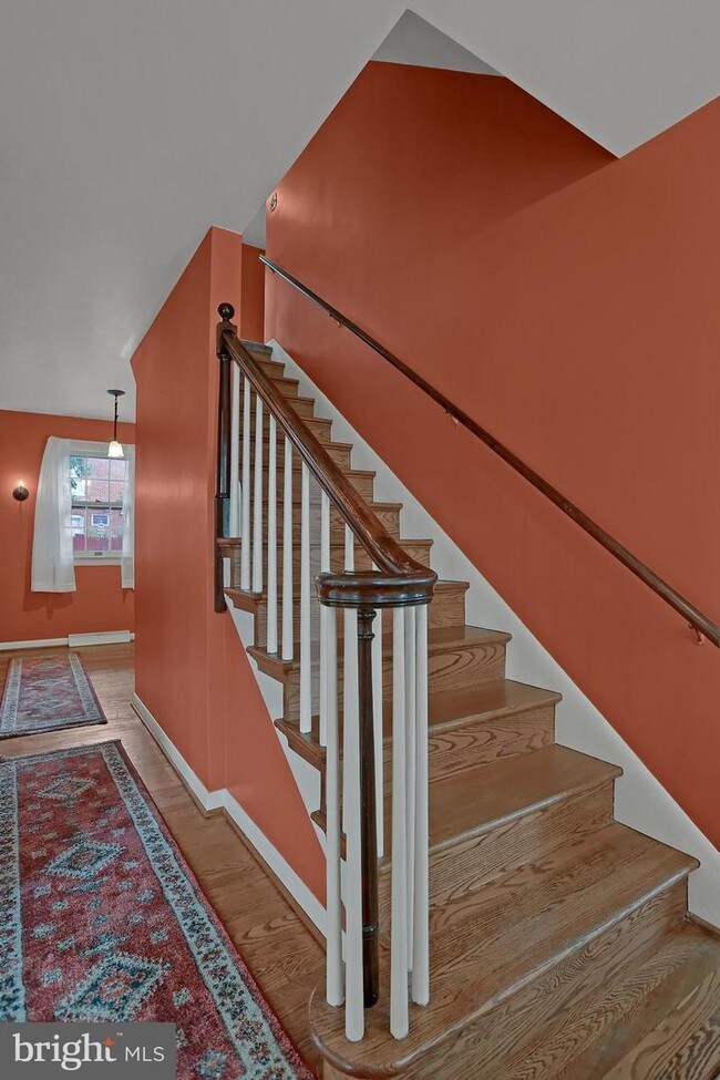 Photo - 800 Broadway