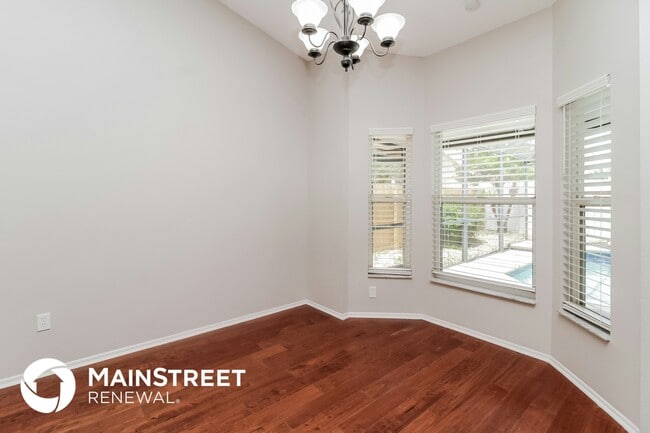 Photo - 1517 Crawford Dr