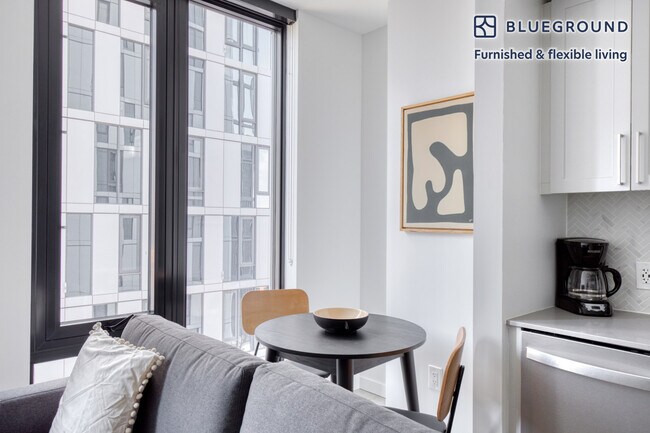 Photo - 704 Spring St Unidad FL24-ID458