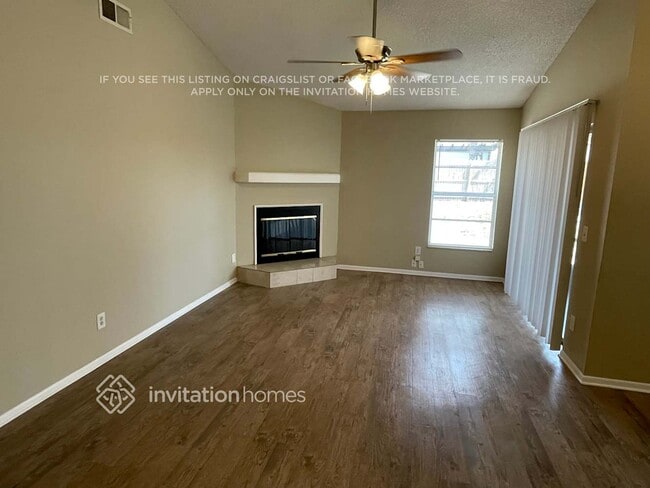 Photo - 207 Springview Dr