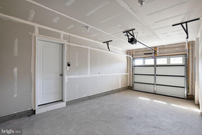 Photo - 436 Whirl Ln