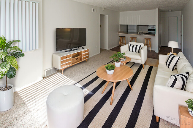 Photo - Pine Hill Apartments