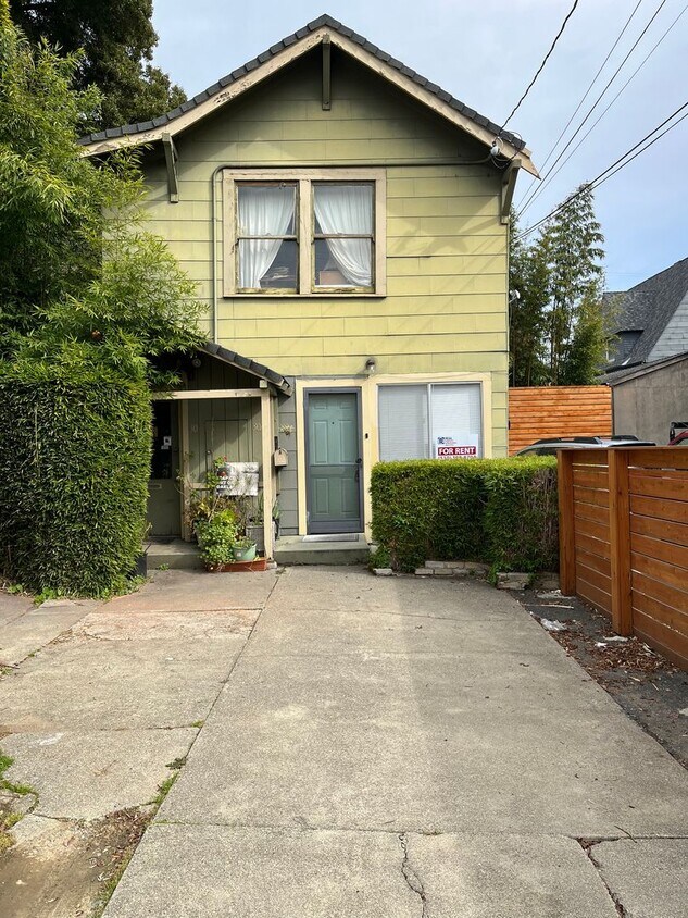Photo - 30A Yosemite Ave