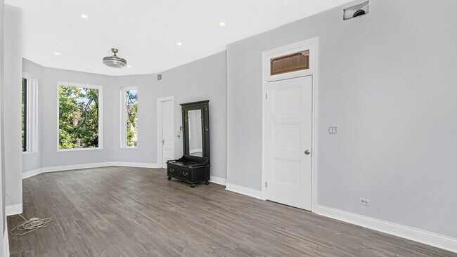 Photo - 3227 W Beach Ave
