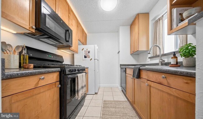 Photo - 60 S Van Dorn St Unit 413