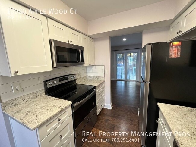 Photo - 10080 Apple Wood Ct