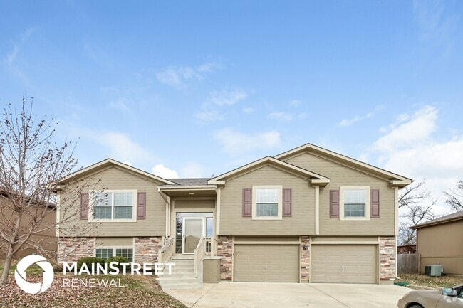 Building Photo - 1500 NW Hilltop Ln Rental