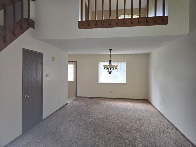 Photo - 6955 Dorr St