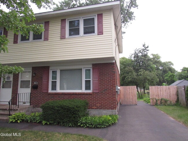 Photo - 34 B Commodore St
